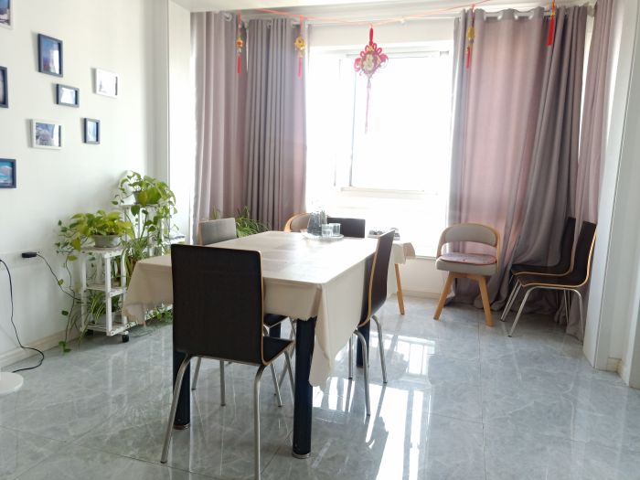 春天花园 3室2厅1卫 75m&sup2;