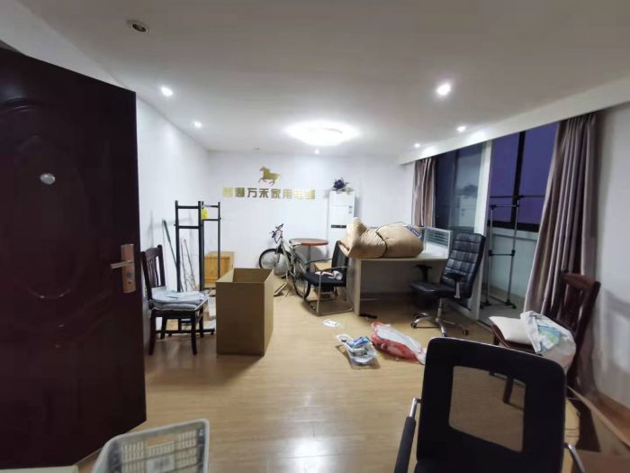 金海岸国际广场 2室1厅卫 55m&sup2;