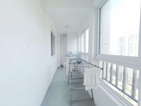 龙庭景苑 3室2厅2卫 142m&sup2;