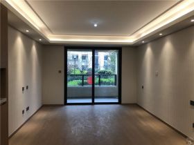 龙湖天宸源著 2室2厅2卫 95m&sup2;