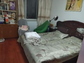 星通花园 3室2厅2卫 140m&sup2;