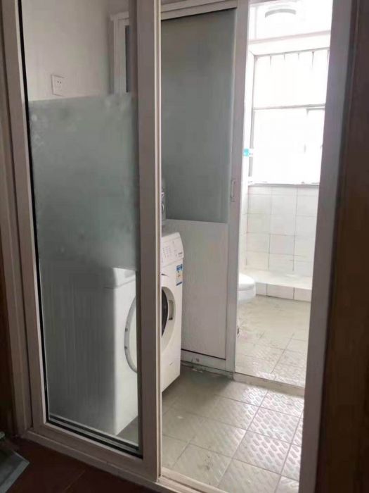 新华园 3室1厅1卫 80m&sup2;