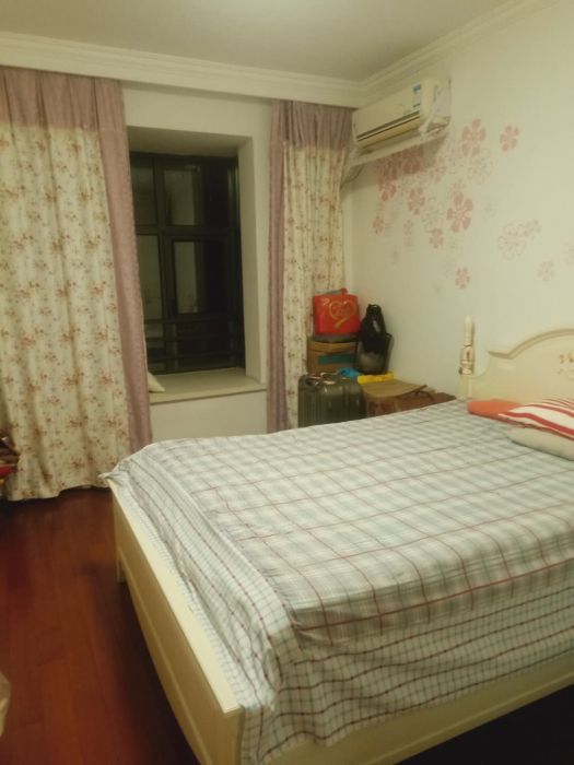 都市豪庭 室厅卫 238m&sup2;