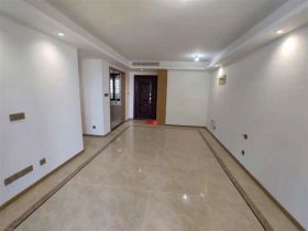 林肯公园 3室2厅1卫 92m&sup2;