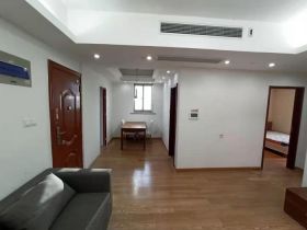 润华国际中心 3室2厅1卫 100m&sup2;