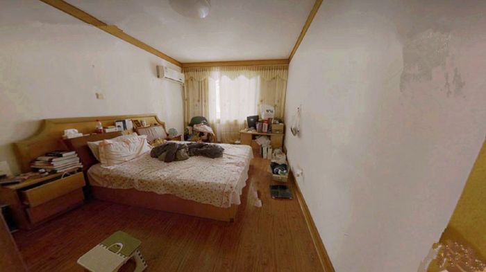 阳光花园 3室2厅1卫 127.82m&sup2;