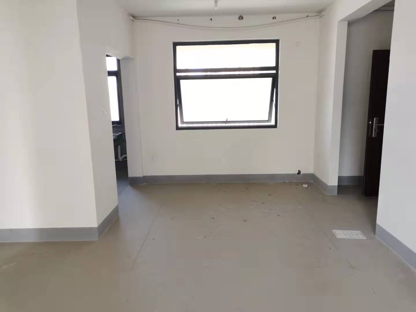 翠园 3室2厅2卫 135.21m&sup2;