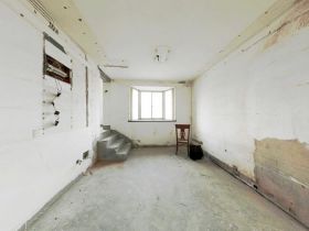 富丽花园 5室2厅2卫 224m²