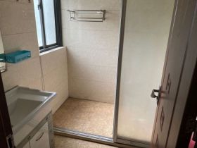 万通城 2室1厅1卫 102m&sup2;
