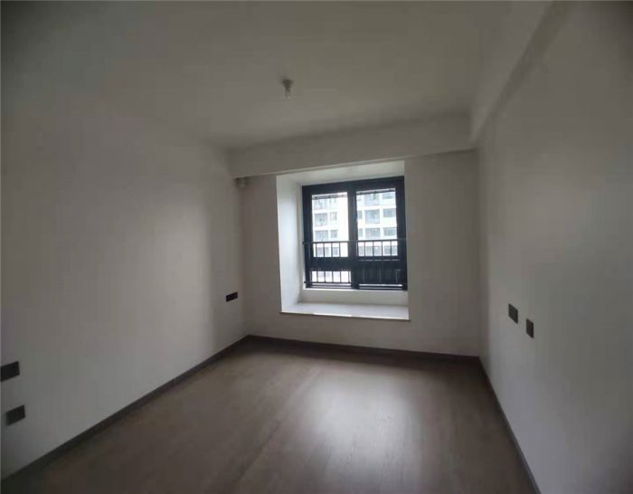 万科翡翠公园 3室2厅1卫 98m&sup2;