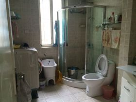 朝晖花园 4室2厅2卫 242m&sup2;