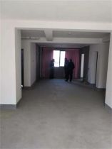 星湖花园 3室2厅2卫 205.3m&sup2;