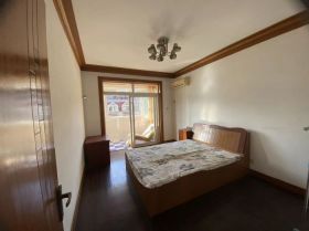 教育新村 3室1厅1卫 158m&sup2;
