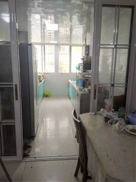 星景花园 3室2厅2卫 131m&sup2;