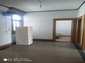 民主新村 3室1厅1卫 75m&sup2;