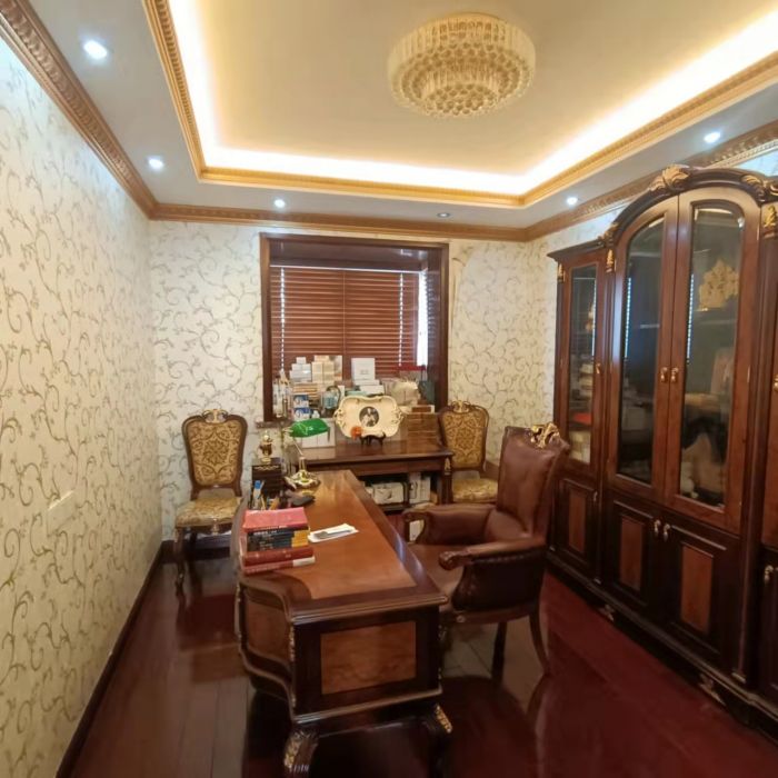 海天大厦 5室2厅2卫 255.00m&sup2;