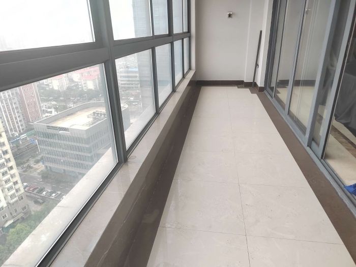 圆融广场公馆 3室2厅2卫 183m&sup2;