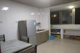 新胜花苑 5室2厅1卫 125m&sup2;