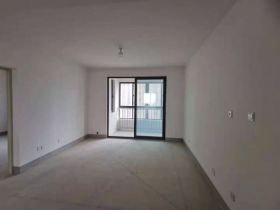 兴石花园 3室2厅1卫 130m&sup2;