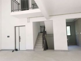 中海铂樾府 5室2厅1卫 210.00m&sup2;