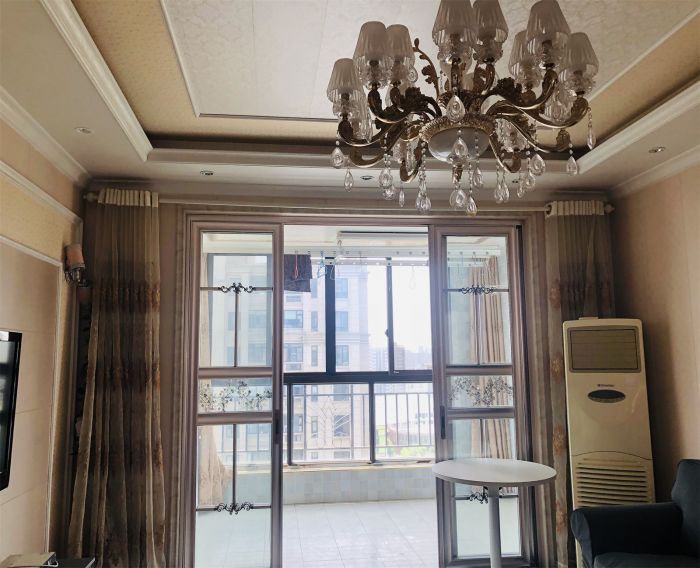 德诚翠湖湾 3室2厅2卫 135m&sup2;