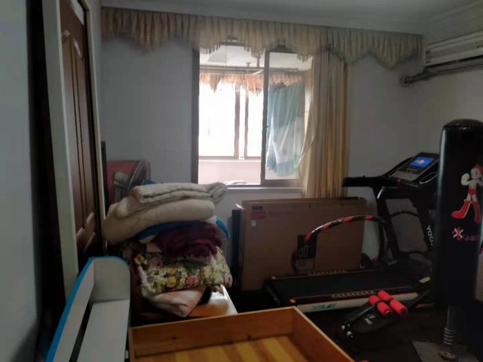 新胜花苑 3室2厅1卫 125m&sup2;
