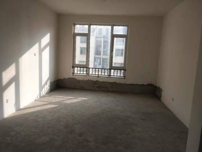 军山花园 4室2厅4卫 255.00m&sup2;