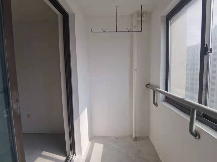 世家花园 2室1厅1卫 72m&sup2;
