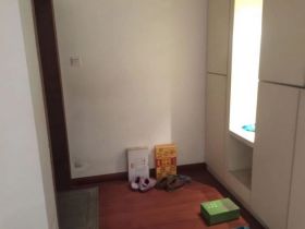 健康公寓 3室1厅1卫 148m&sup2;