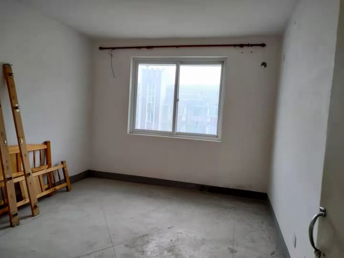 新港花苑 3室2厅1卫 110m&sup2;