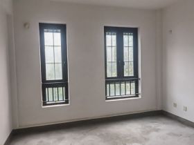 南通壹城水清木华 5室2厅3卫 239.00m&sup2;