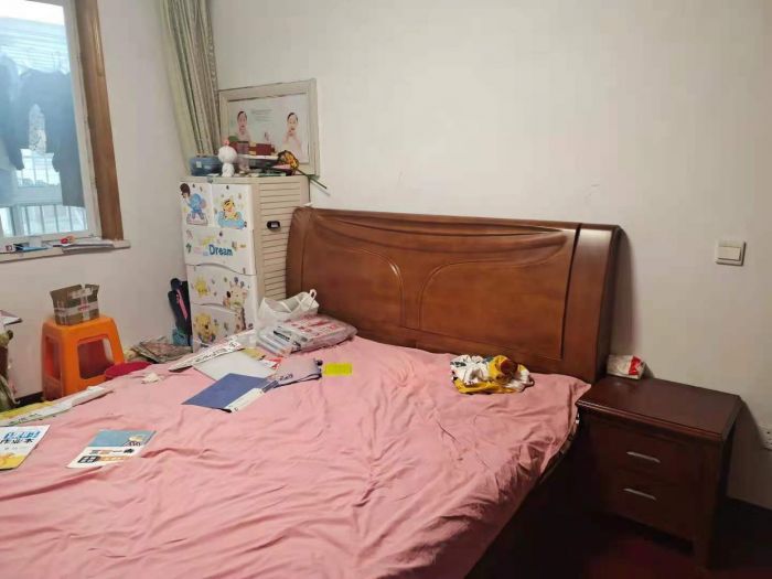 锦绣花园 3室2厅2卫 129m&sup2;
