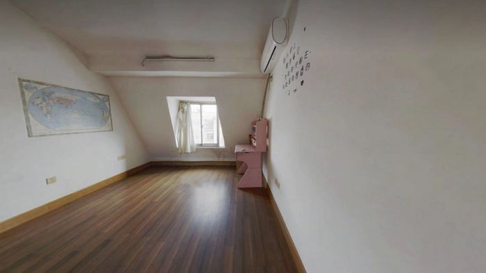 阳光花园 4室3厅2卫 161.05m&sup2;
