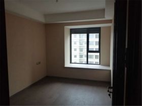 远创樾府 4室2厅2卫 130m&sup2;