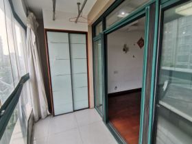 凤凰莱茵苑 3室2厅2卫 149.5m&sup2;