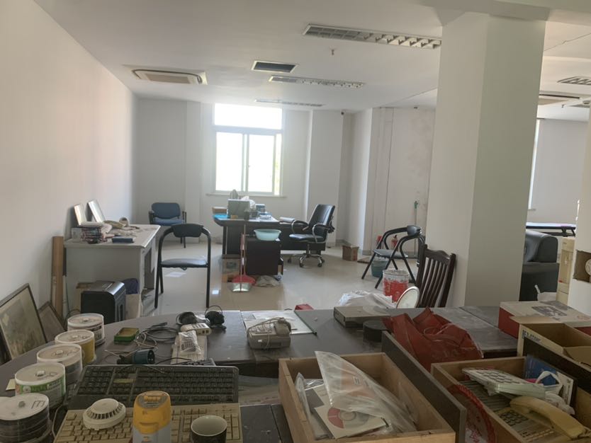锦峰大厦 6室2厅1卫 260.44m&sup2;