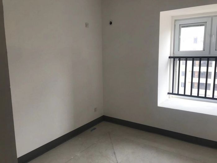 世茂九龙庭 3室1厅1卫 90m&sup2;