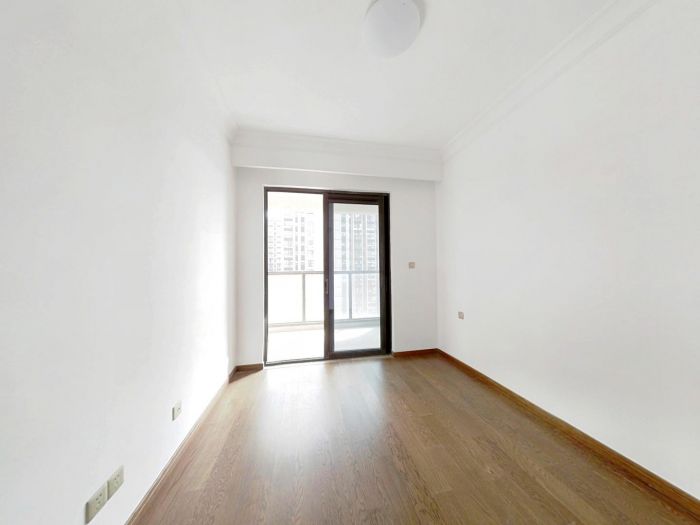 雍华府 4室2厅2卫 136.67m&sup2;