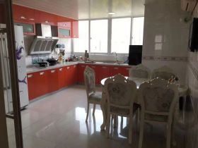 世纪新城 4室2厅2卫 150m&sup2;