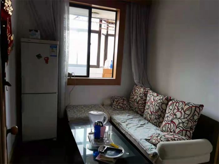 华能大厦 3室1厅1卫 82m&sup2;