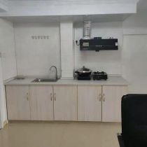 金贸公寓 4室2厅2卫 136.00m&sup2;