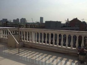 黎明花园 4室2厅2卫 200.00m&sup2;