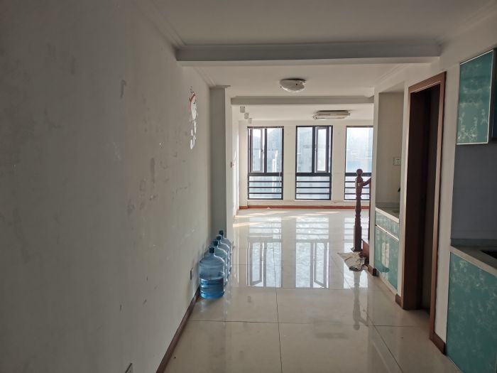 东景国际 2室2厅2卫 67m&sup2;