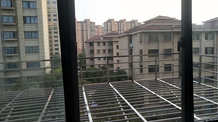 世家花园 3室2厅1卫 128.3m&sup2;
