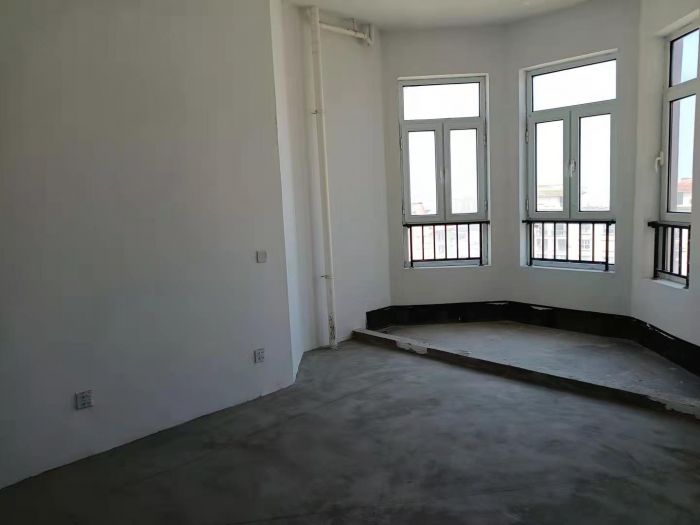 中南世纪花城三期 4室2厅4卫 275m&sup2;