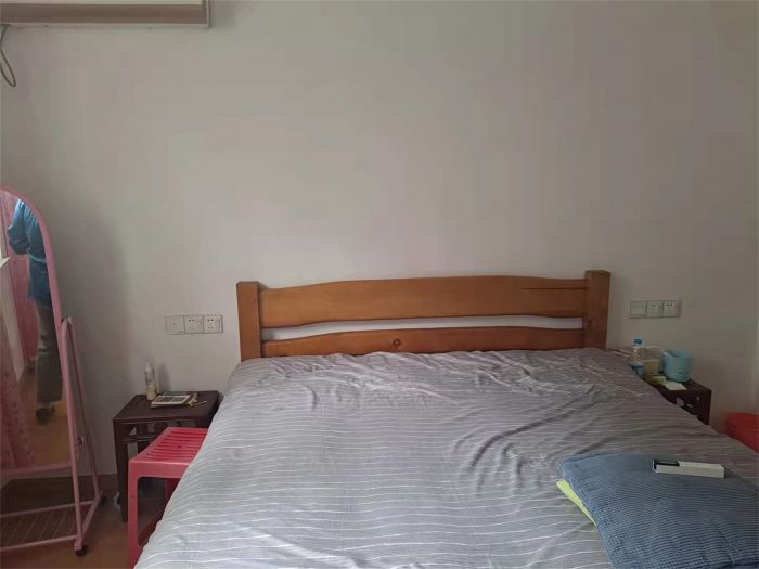 易家桥新村 2室1厅1卫 70m&sup2;