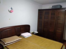 三喜花苑 3室2厅1卫 132m&sup2;