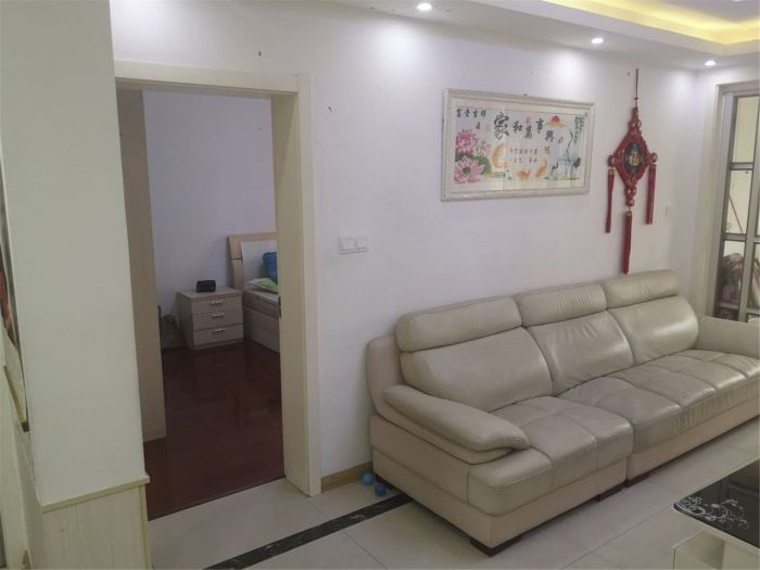 天都花苑 3室2厅1卫 127m&sup2;