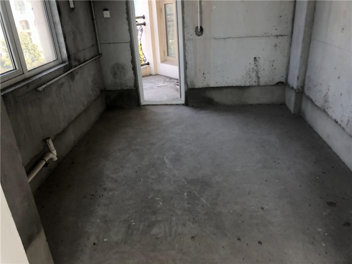 军山花园 4室2厅2卫 200.00m&sup2;