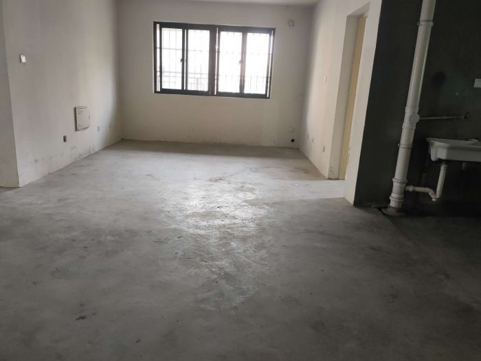 朝阳花苑 3室2厅2卫 139m&sup2;